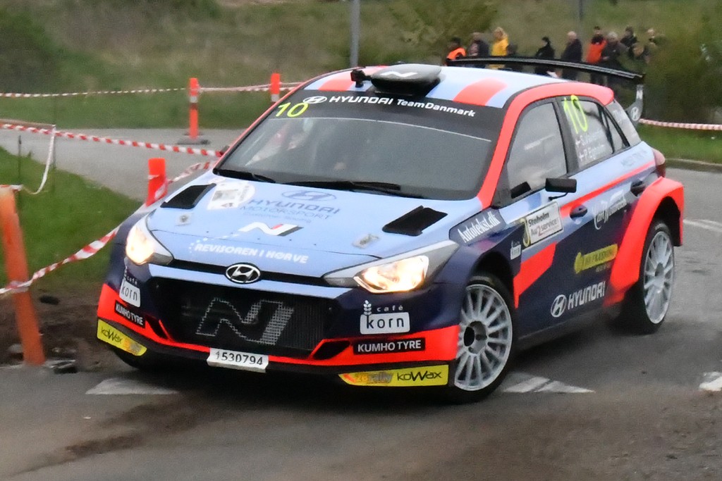 Simon Vallentin øgede i Rally Stoholm tempoet i den heftige Hyundai i20
(Foto: specialpress@gmail.com)